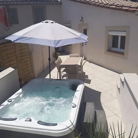 Le Logis Du Moulin Avec Jacuzzi, A 800m De La Cite Medievale Semesterbostad *